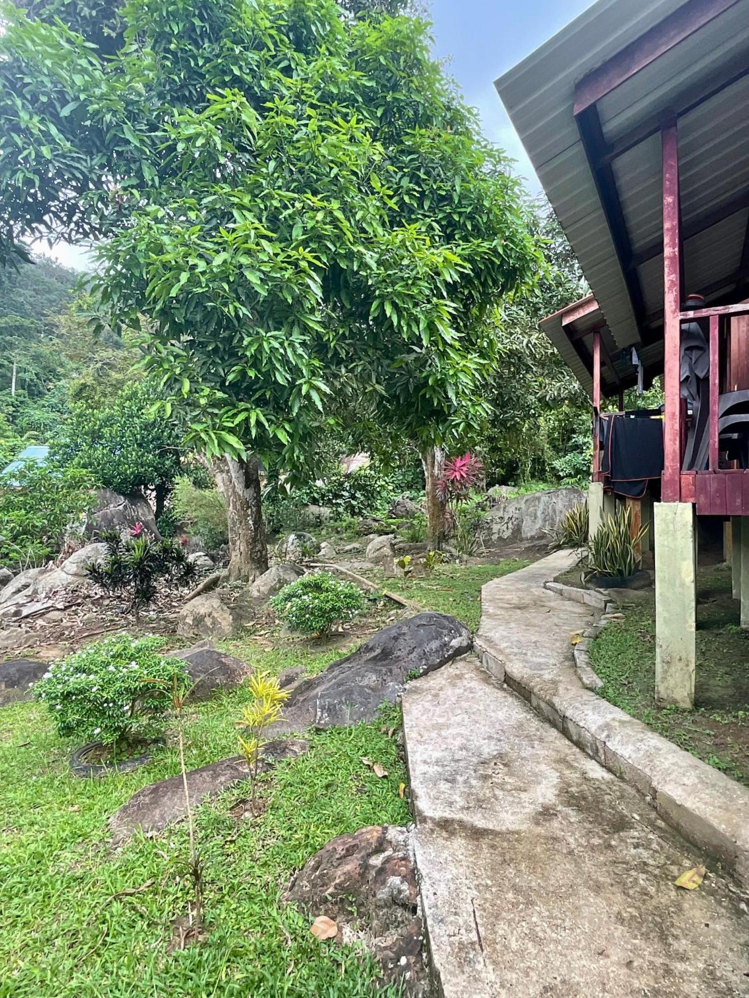 Abc Chalet Tioman Kampong Ayer Batang Esterno foto
