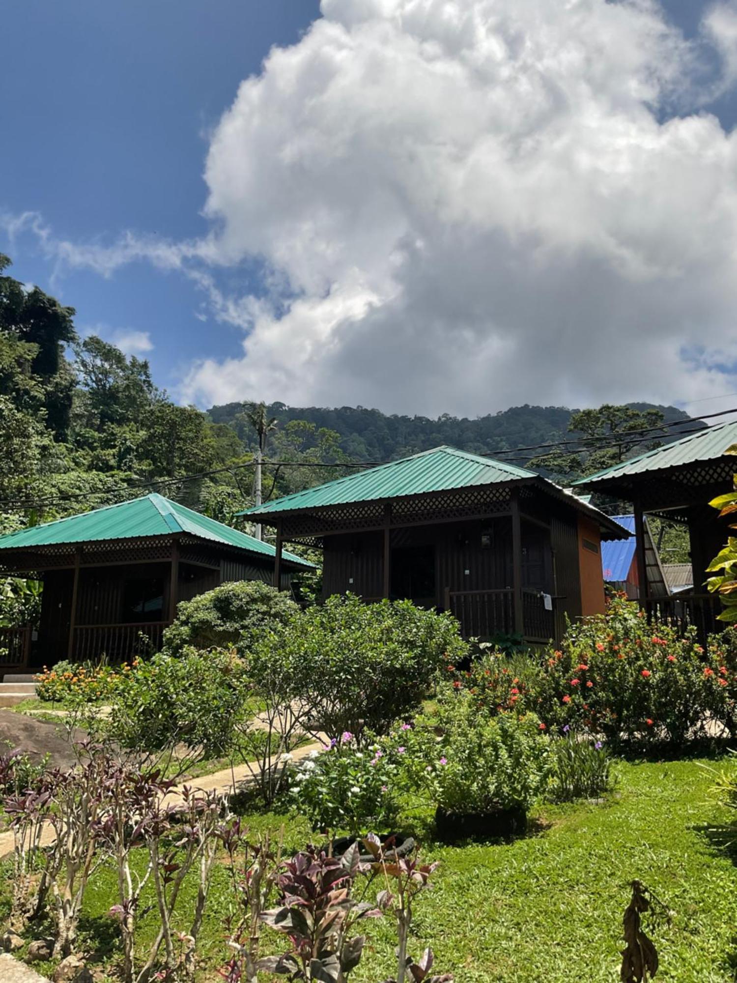 Abc Chalet Tioman Kampong Ayer Batang Esterno foto